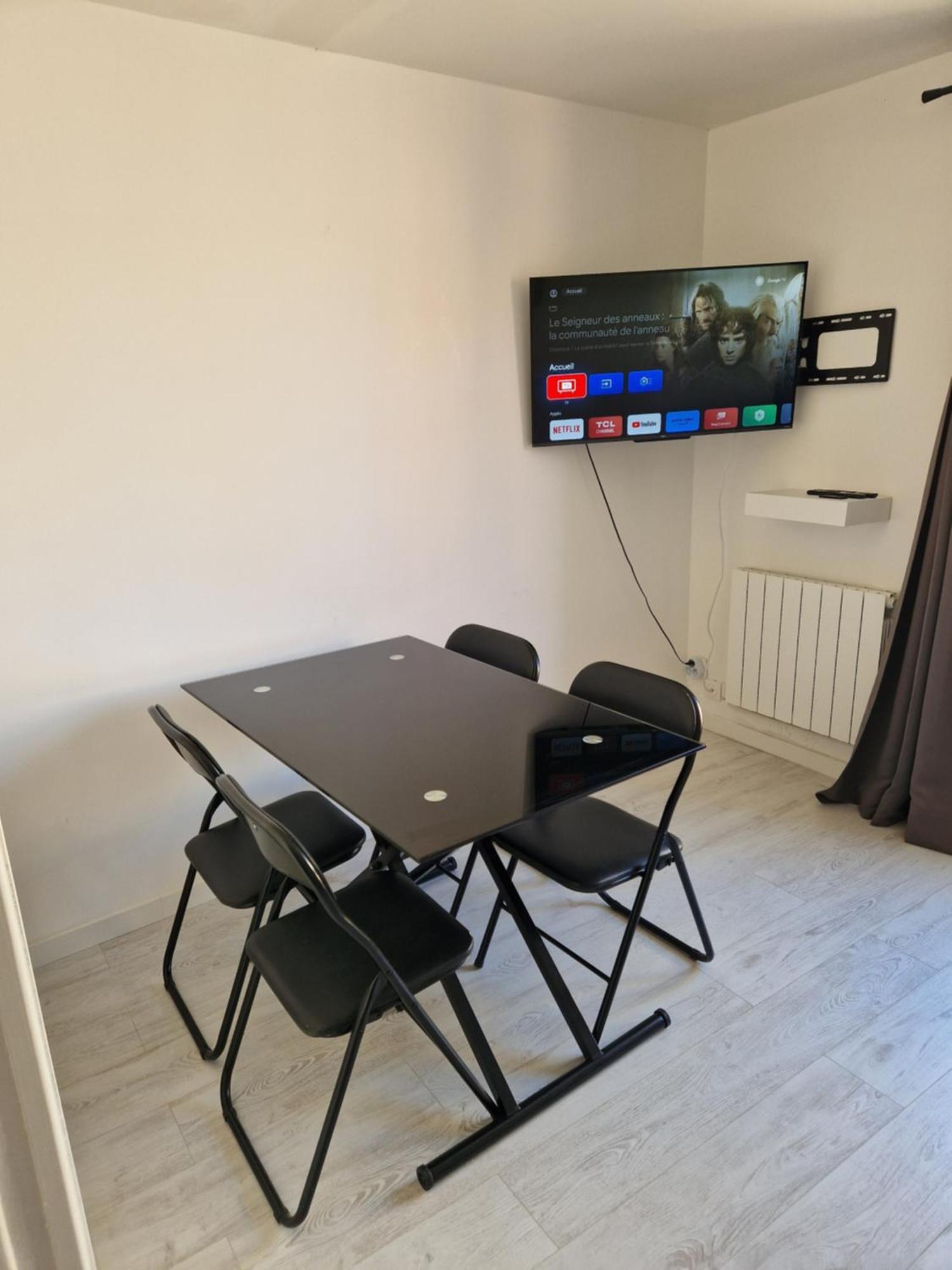 Appartement Avec Terrasse Saint Laurent De La Salanque Zewnętrze zdjęcie